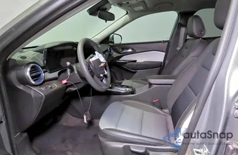 2025 Chevrolet Trax 1Lt из США, поврежденный, VIN KL77LHEPXSC224689